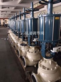 ����{���y